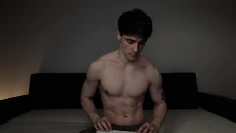 Snapshot of taziro chatting on 4, 4, 2026 Ean online show from 4, 4, 2026