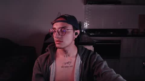 Snapshot of te0__0 chatting on 18, 2, 2025 Teo independent model online show from 18, 2, 2025