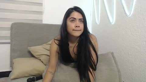 DYNAMITE DUO69 online show from 17, 9, 2025