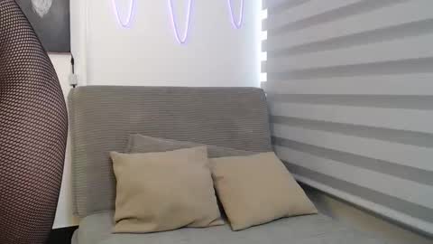 DYNAMITE DUO69 online show from 9, 10, 2025