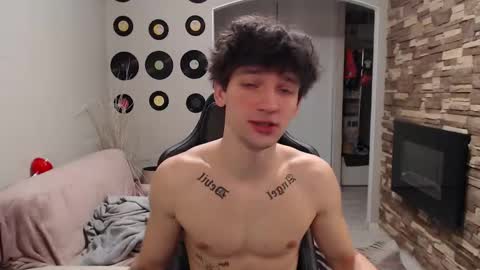 Teddy online show from 25, 11, 2025