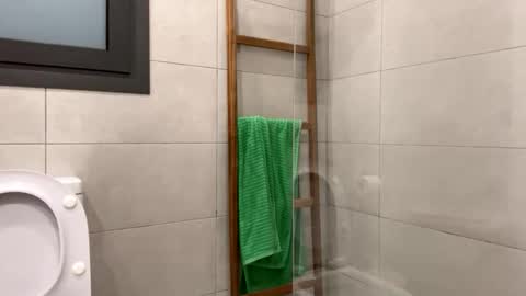 Teddy online show from 9, 10, 2025