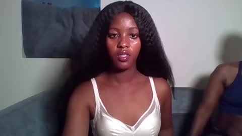 Snapshot of tee_kaicy chatting on 17, 10, 2025 kaicy online show from 17, 10, 2025