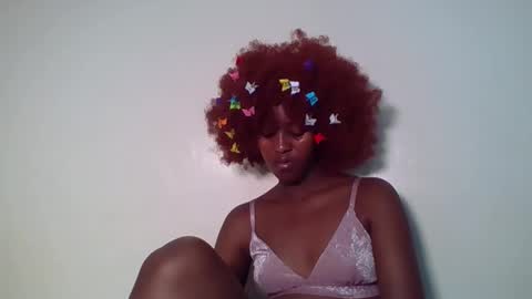 Snapshot of tee_kaicy chatting on 20, 10, 2025 kaicy online show from 20, 10, 2025