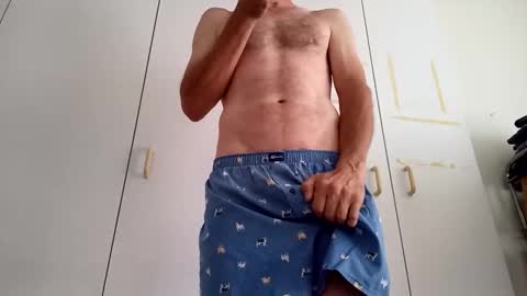 Teezy online show from 8, 4, 2026