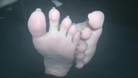 Viv West online show from 4, 1, 2025