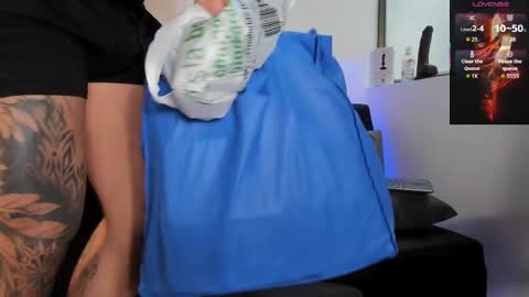 Snapshot of teoferrer chatting on 4, 11, 2025 Teo Ferrer online show from 4, 11, 2025