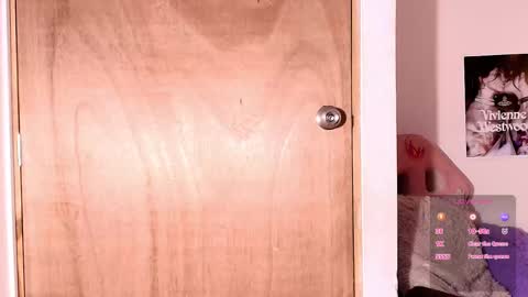 Terra Elowen online show from 17, 10, 2025