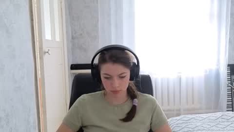 Anny Simpson online show from 1, 10, 2025