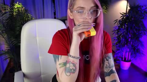 Terry online show from 8, 4, 2026