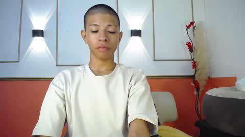 tessachains online show from 26, 11, 2025