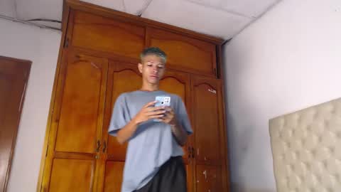 tessachains online show from 17, 2, 2026