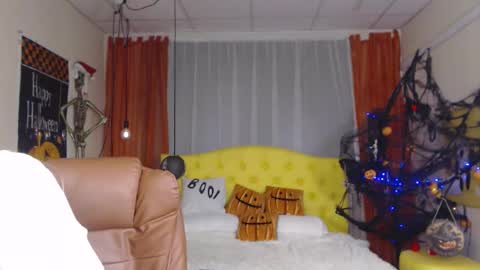 tessadaybreak online show from 14, 10, 2025