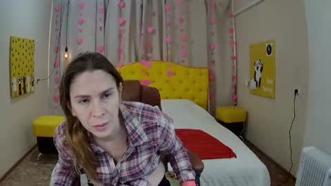 Snapshot of tessadaybreak chatting on 11, 2, 2026 tessadaybreak online show from 11, 2, 2026