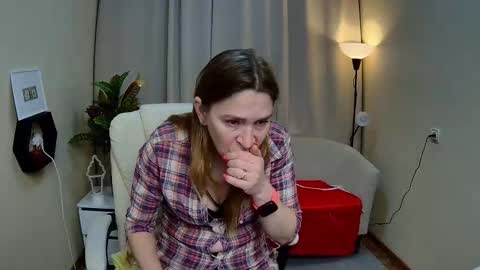 Snapshot of tessadaybreak chatting on 21, 2, 2026 tessadaybreak online show from 21, 2, 2026