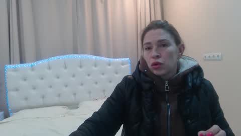 Snapshot of tessadaybreak chatting on 1, 3, 2026 tessadaybreak online show from 1, 3, 2026