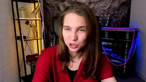 Tessa online show from 10, 9, 2025