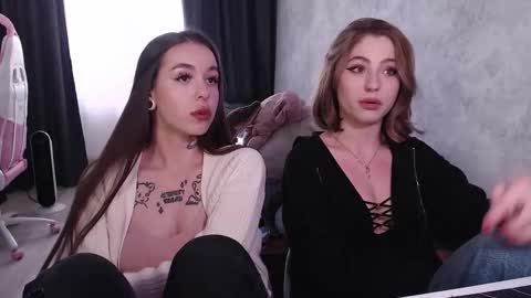 Snapshot of tessawillson chatting on 3, 10, 2025 Tessa online show from 3, 10, 2025