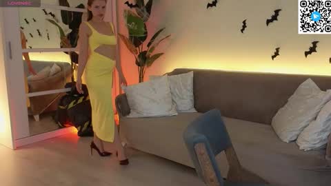 TessaHart online show from 3, 11, 2025