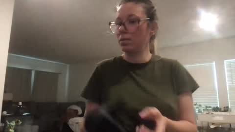 Daphne Summers online show from 15, 4, 2026