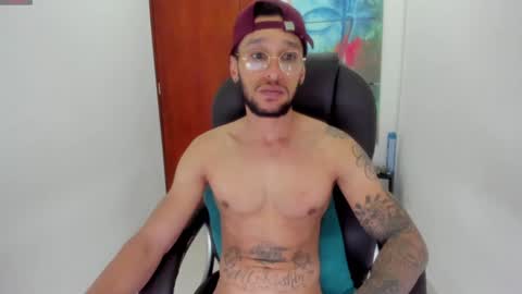 Snapshot of teylor_cristian chatting on 2, 12, 2024 Cristhian Teylor online show from 2, 12, 2024