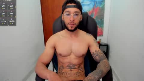 Snapshot of teylor_cristian chatting on 22, 2, 2025 Cristhian Teylor online show from 22, 2, 2025