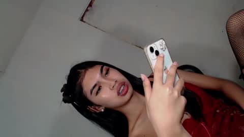 Luna online show from 4, 1, 2025