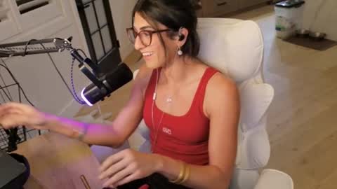 Snapshot of tgirltoesx chatting on 23, 5, 2026 babygirlmami online show from 23, 5, 2026
