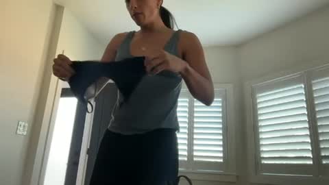 Snapshot of tgirltoesx chatting on 19, 6, 2026 babygirlmami online show from 19, 6, 2026