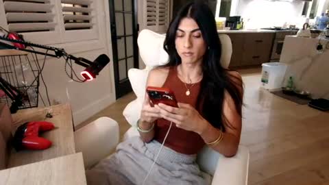 Snapshot of tgirltoesx chatting on 28, 6, 2026 babygirlmami online show from 28, 6, 2026