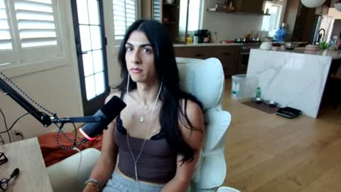 Snapshot of tgirltoesx chatting on 28, 6, 2026 babygirlmami online show from 28, 6, 2026