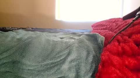 Snapshot of tha_squirter chatting on 29, 11, 2025 Free online show from 29, 11, 2025