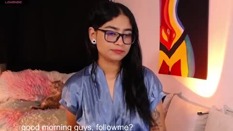 thalia  online show from 25, 10, 2025