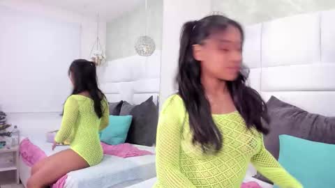 Thalia Nichols online show from 17, 12, 2025