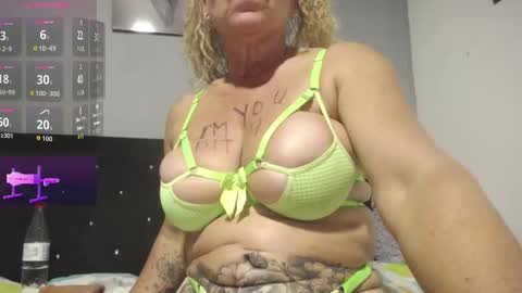 Thalia Tits online show from 11, 9, 2025