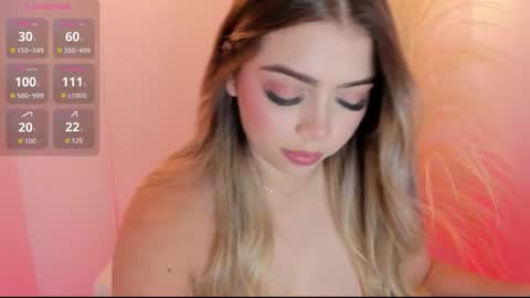 Snapshot of thaliafox_ chatting on 3, 10, 2025 Thalia online show from 3, 10, 2025