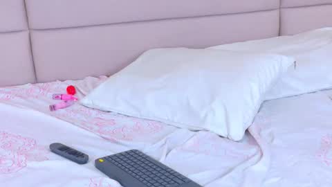 thalianarosse online show from 29, 3, 2026