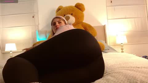   online show from 3, 1, 2025