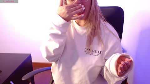   online show from 14, 2, 2025