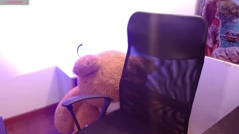   online show from 18, 2, 2025