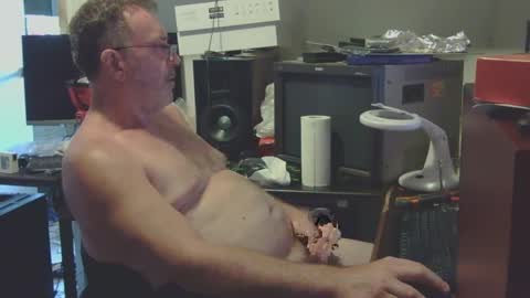 thang5545 online show from 10, 2, 2025