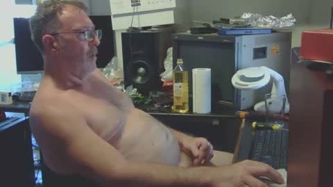 thang5545 online show from 11, 2, 2025