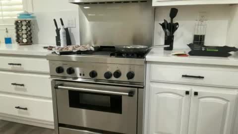 Snapshot of thatoneblondee chatting on 18, 9, 2025 thatoneblondee online show from 18, 9, 2025