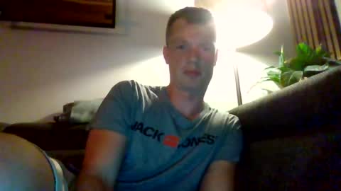 Snapshot of the___rocky200 chatting on 11, 7, 2026 Dennis online show from 11, 7, 2026