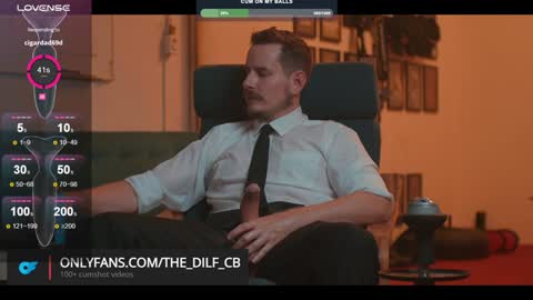 Snapshot of the_dilf chatting on 15, 12, 2024 The DILF -  online show from 15, 12, 2024