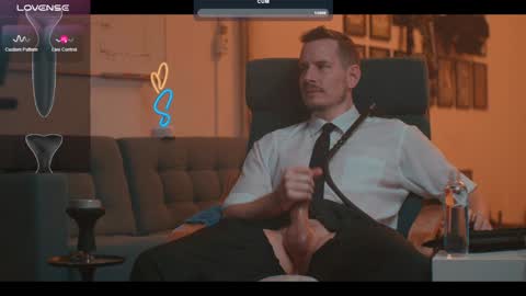 Snapshot of the_dilf chatting on 31, 1, 2025 The DILF -  online show from 31, 1, 2025