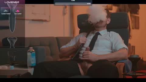 Snapshot of the_dilf chatting on 16, 2, 2025 The DILF -  online show from 16, 2, 2025