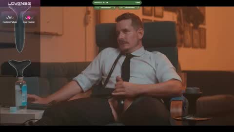 Snapshot of the_dilf chatting on 8, 10, 2025 The DILF -  online show from 8, 10, 2025