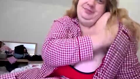 Snapshot of the_goddess_anubis chatting on 27, 10, 2025 Anubis online show from 27, 10, 2025