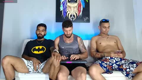 SCOTT  THEO  KAMERON  GENDERSON online show from 9, 1, 2025